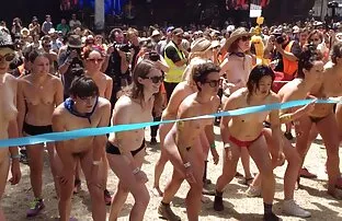XXX アリソン-タイラーを迎バレンタインの柄 レズビアン クンニ 無料 動画