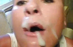 XXX 舌の上で兼 エロ い 女 無料 動画