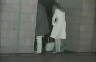 XXX 陰唇膣肉エイリアンねじ込み鋳造エージェント 女性 無料 動画 マッサージ