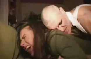 XXX -ティーニーエミリーケイは、彼女の義母を感じ、舐めました 女性 向け エロ 動画 無料