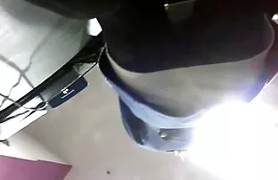 XXX ハメ撮り小さな十代は犬assfucking行きます 女の子 用 エロ 動画